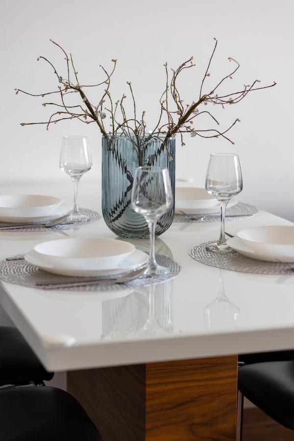 Glamorous Wilanow Apartment By Renters Warsaw Exterior photo